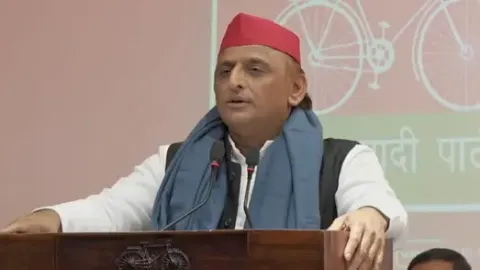 बीजेपी, बीएसपी, आरएलडी छोड़ सपा में श‍ामिल हुए कई दिग्‍गज, अखिलेश यादव ने कहा 'वोटर लिस्ट में धांधली कर रही BJP'
