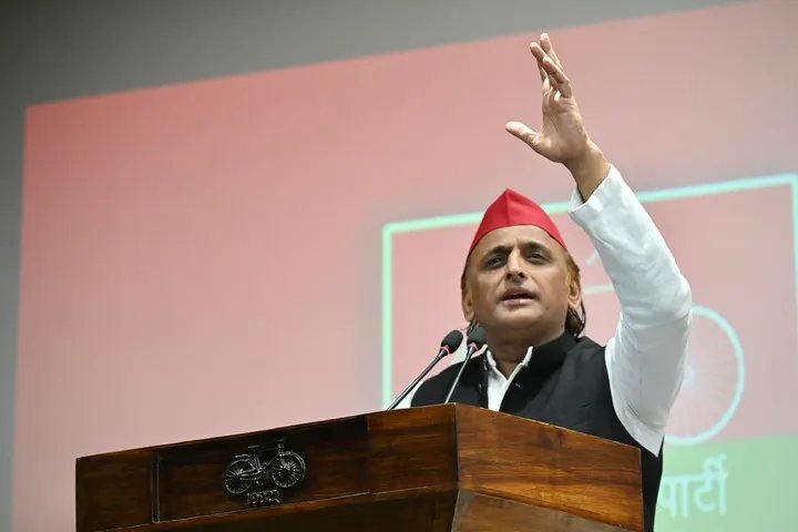UP Election 2027: 75 जिले और 75 घोषणा पत्र, सपा इस नई रणनीति से करेगी बीजेपी को चारो खाने चित