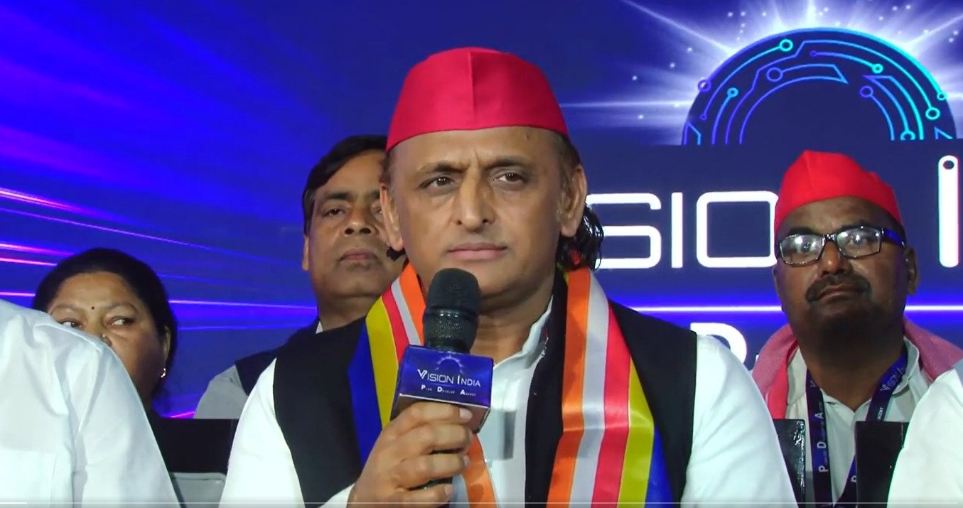 ‘बीजेपी ने शिक्षा की बुनियाद में दरार डाली, समाजवादी सरकार आने पर KG से लेकर पीजी PG तक शिक्षा नि:शुल्‍क: अखिलेश यादव